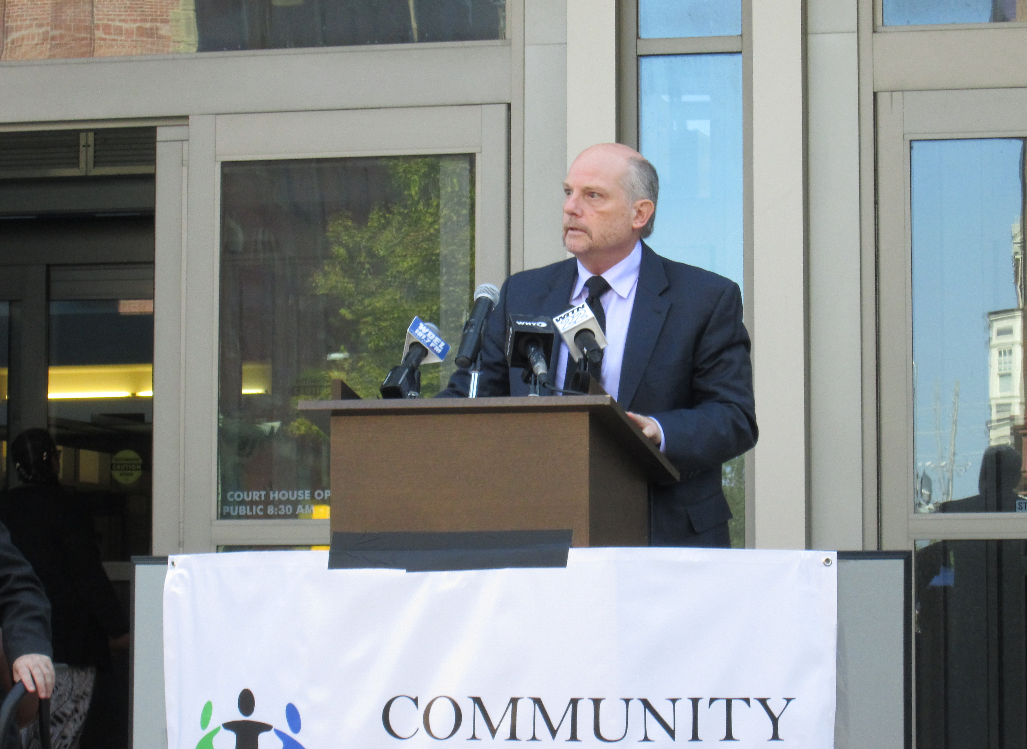 Supreme Court Chief Justice Leo Strine speaking at the 2018 Community Resource Center